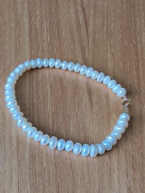 Classic White Freshwater Pearl 10K Gold Clasp Bracelet